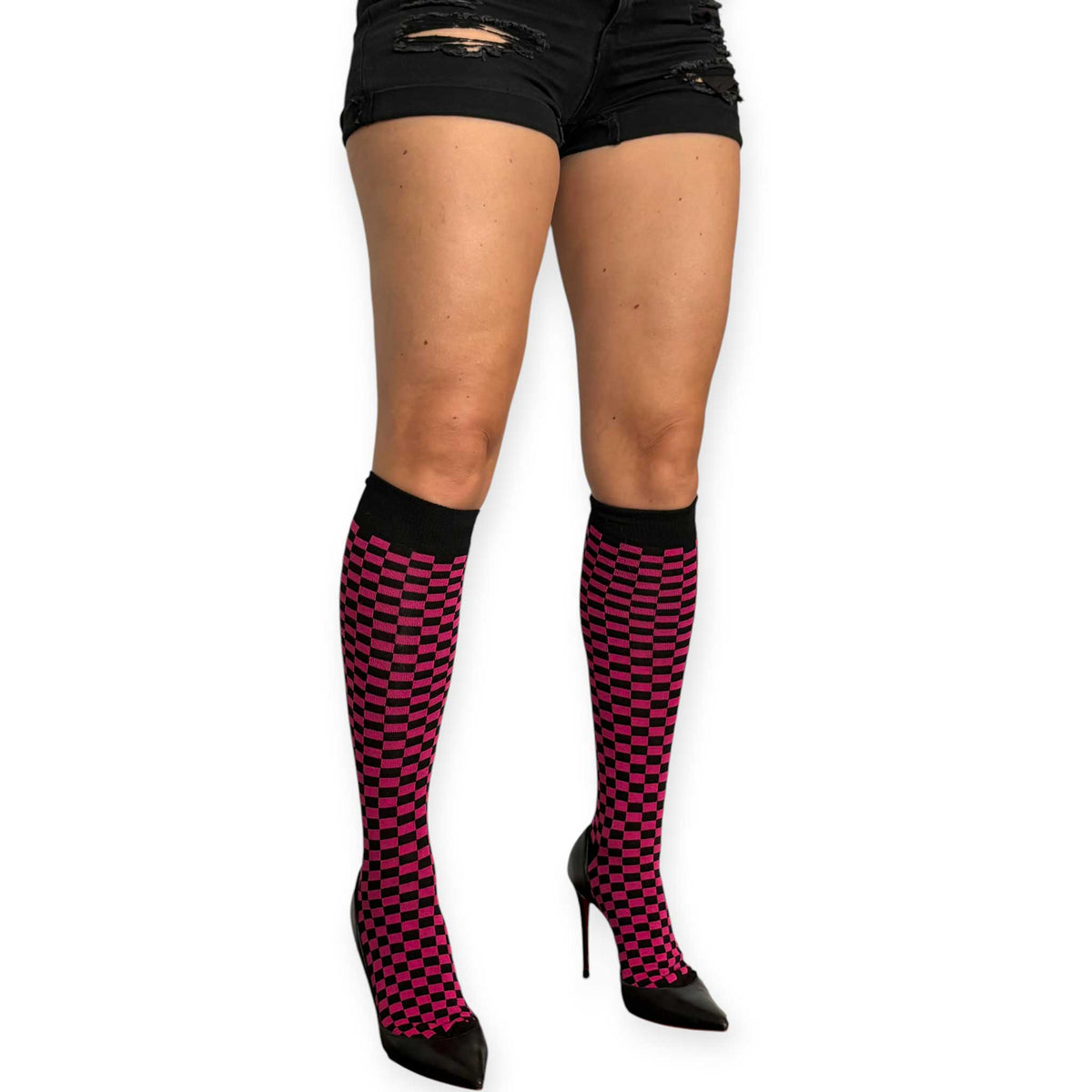 Fuchsia and black checkered knee-high socks for women by Malka Chic in a striking graphic pattern.