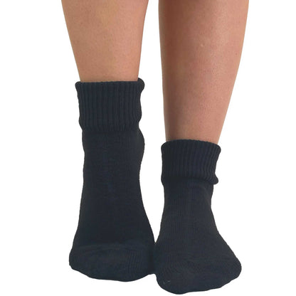 Women's ultra-soft graphite comfort socks with ribbed cuff for everyday wear