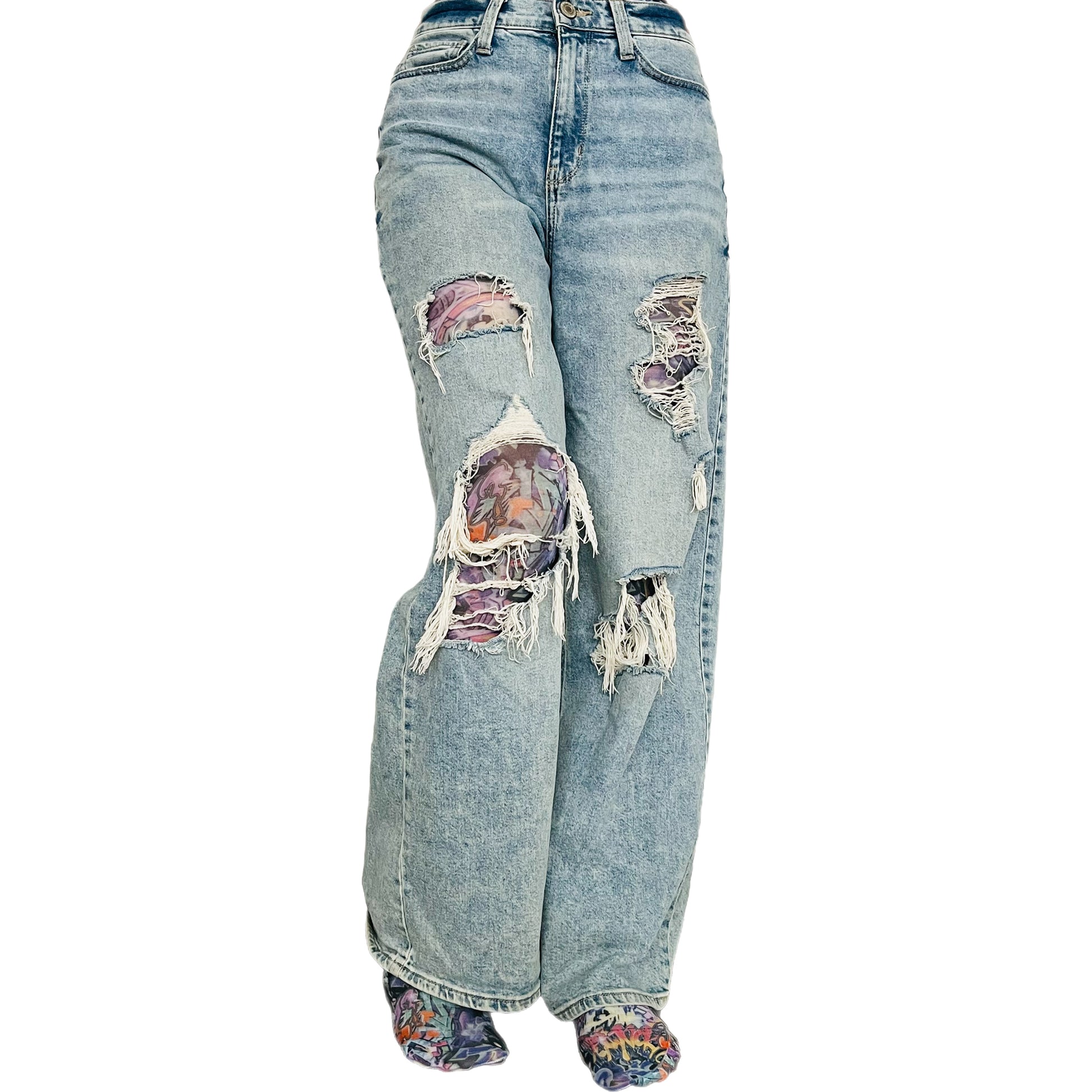 Graffiti print tights by Malka Chic for creative and modern fashion looks 2